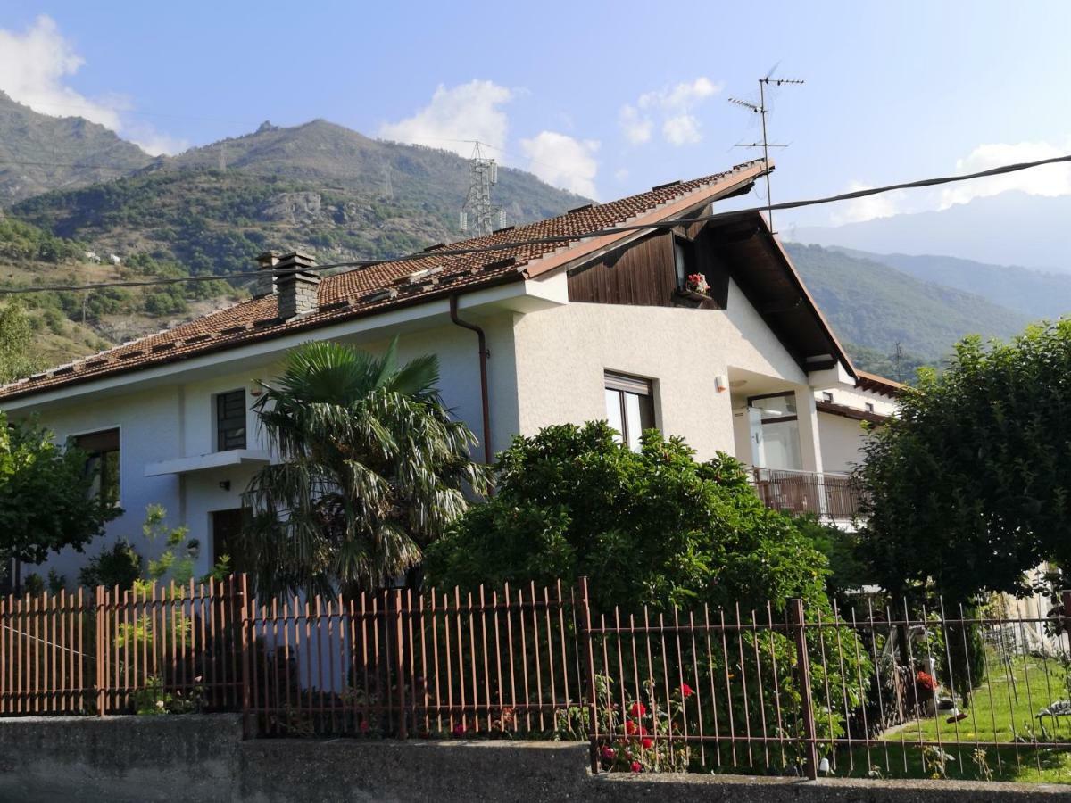 La Casa Dei Nonni Lägenhet Bussoleno Exteriör bild
