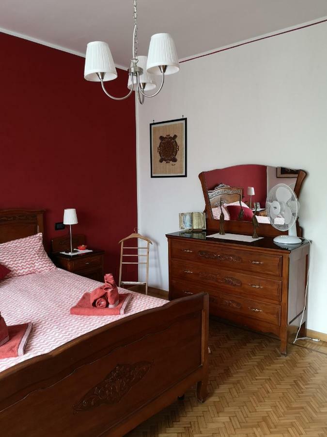 La Casa Dei Nonni Lägenhet Bussoleno Exteriör bild